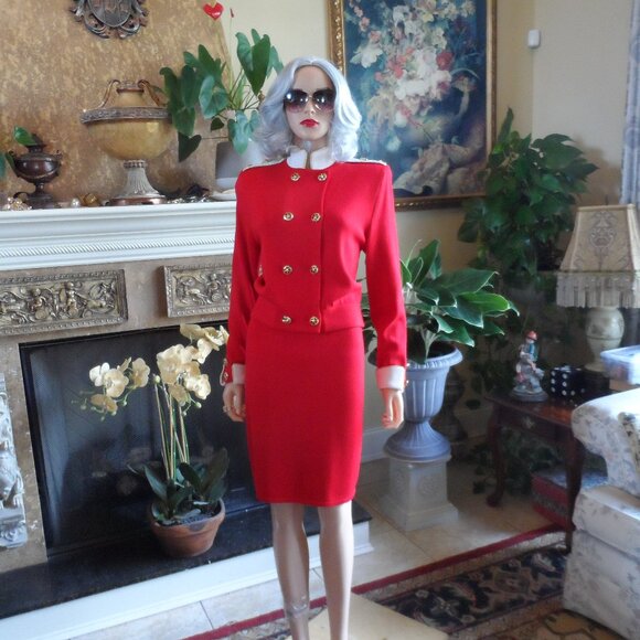St. John Cruize Line Knit Red/Ivory Trim Skirt & Jacket Suit Size 8 - Picture 4 of 16